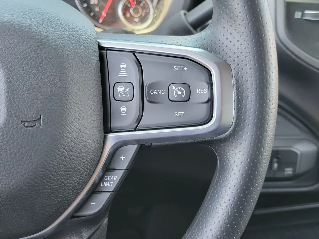 2026 Ram Ram 2500 Pickup photo 5
