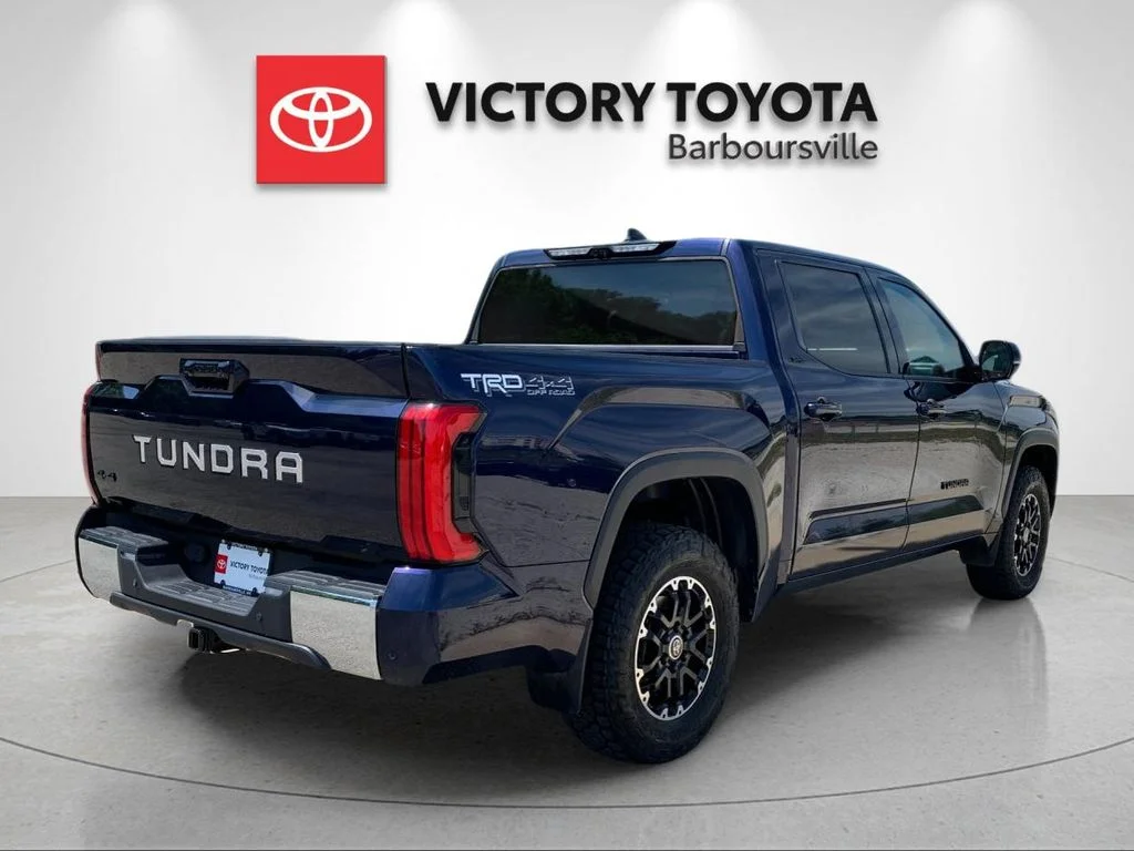 Used 2022  Toyota SR5 image 7