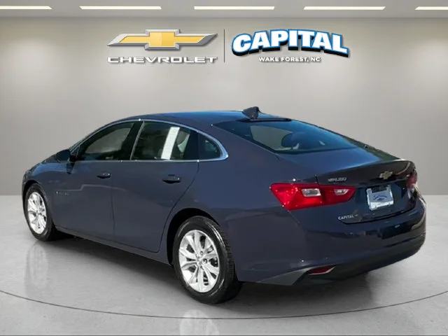 Used 2025 Black Chevrolet LT image 3