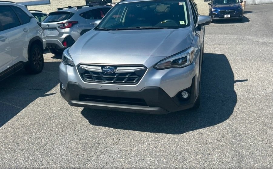 Used 2022 Ice Silver Metallic Subaru Limited image 2