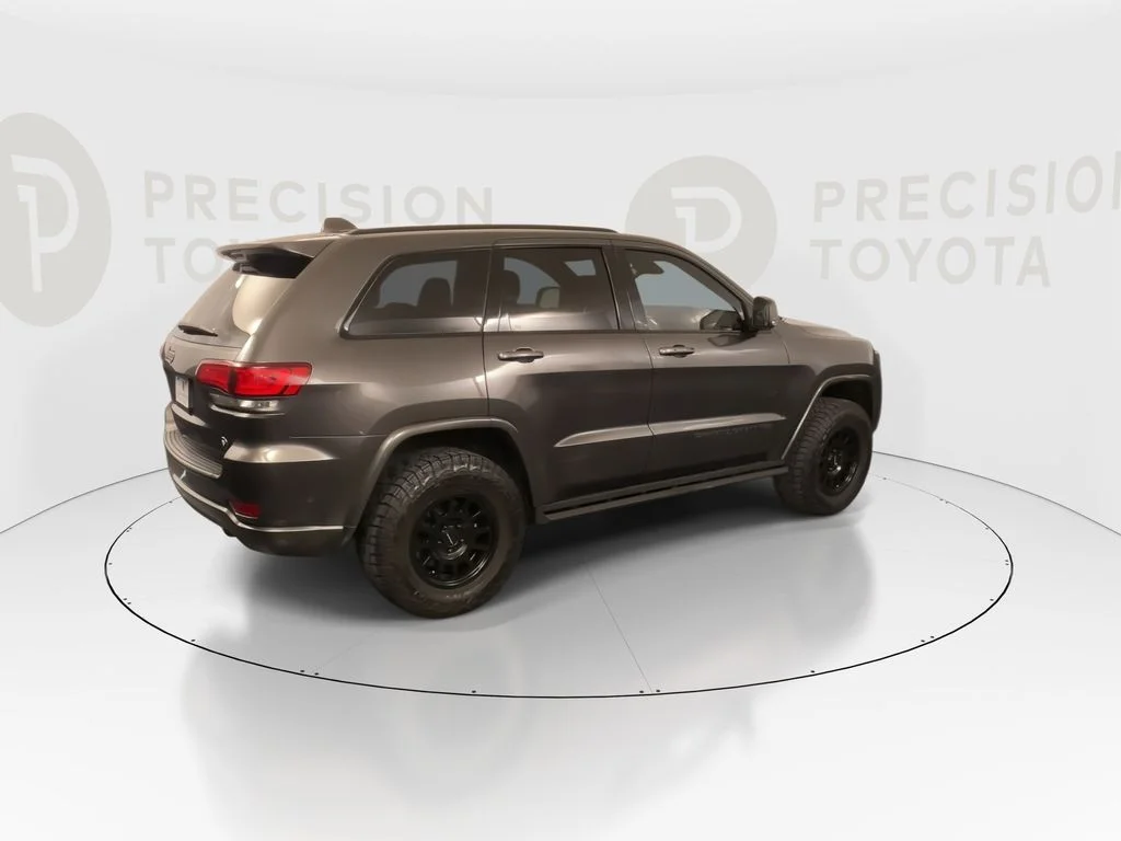 Used 2021 Granite Crystal Metallic Clearcoat Jeep Limited image 9