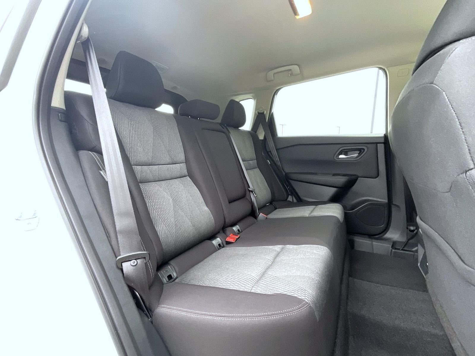 New 2026 Everest White Pearl TriCoat Nissan SV image 20