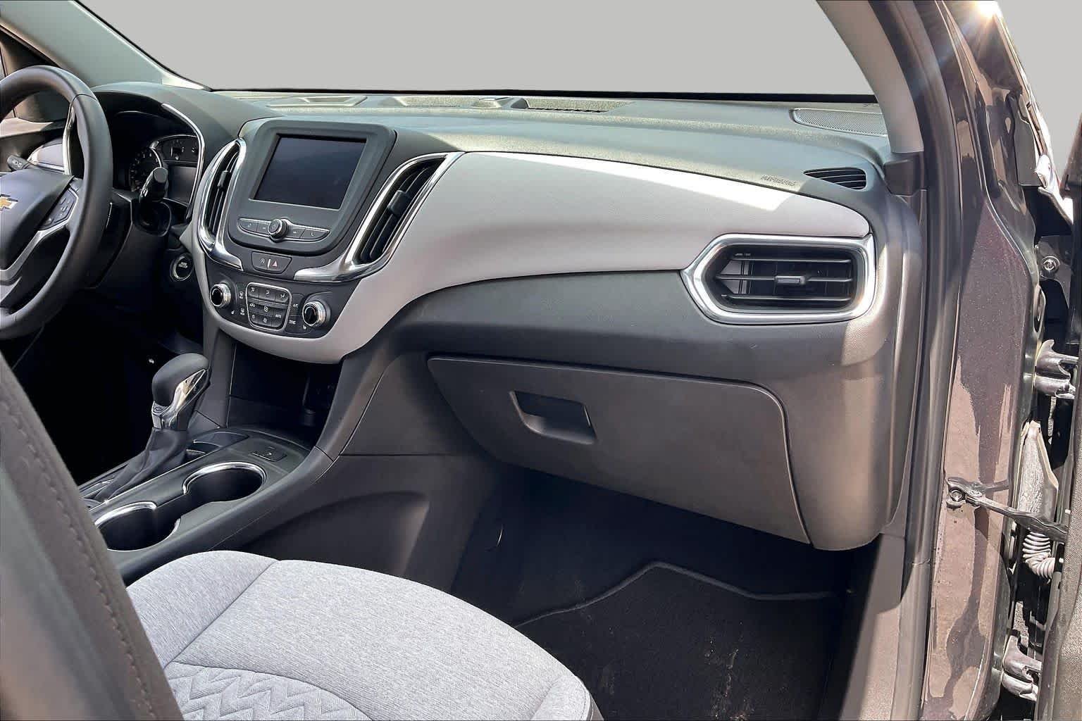 Used 2022 Iron Gray Metallic Chevrolet LT image 18