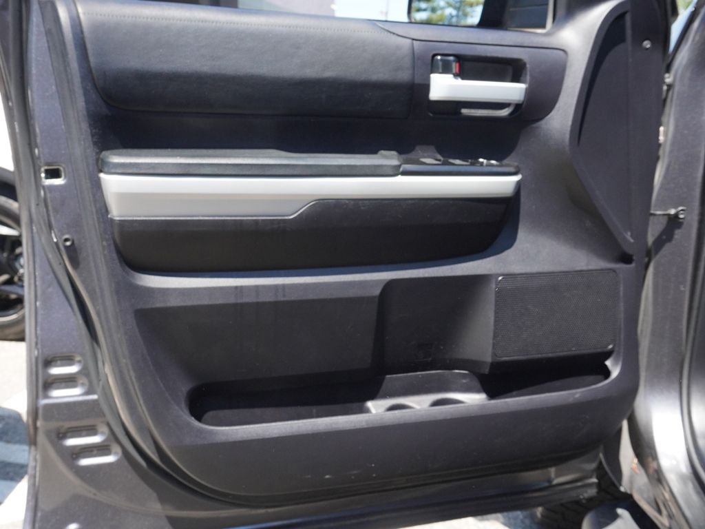 Used 2020 Gray Toyota SR5 image 18