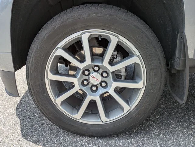 Used 2022 Steel Metallic GMC Denali image 9