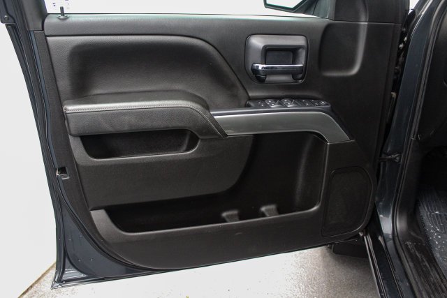 Certified Used 2019 Graphite Metallic Chevrolet LT image 9