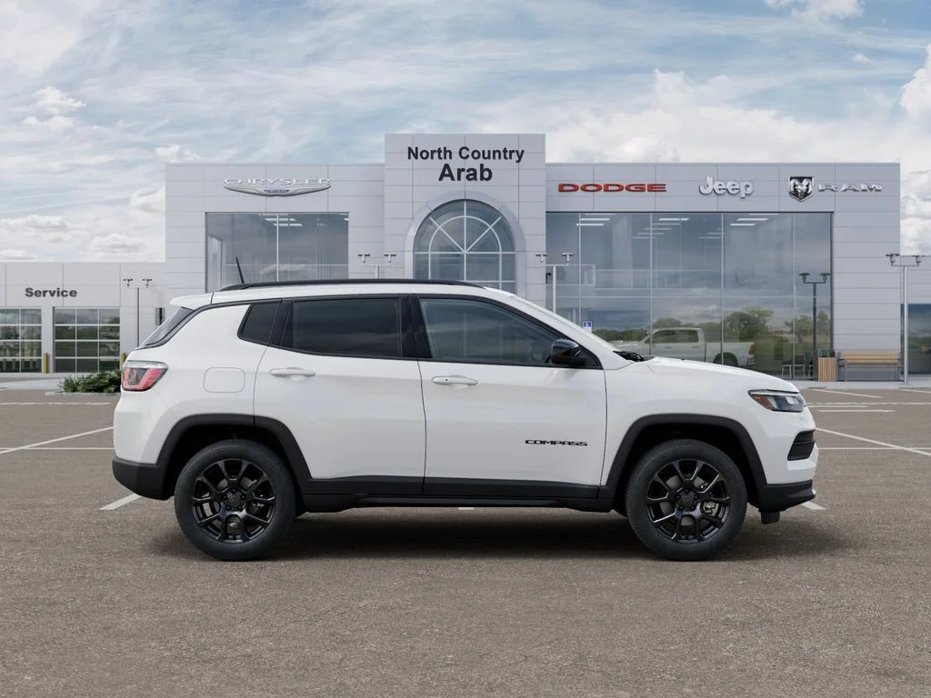 New 2026 Bright White Clearcoat Jeep Latitude image 21