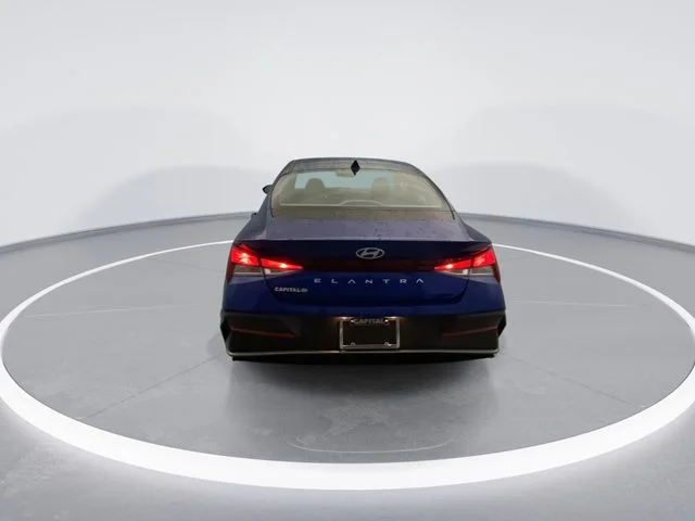 Used 2025 Blue Hyundai SE image 5