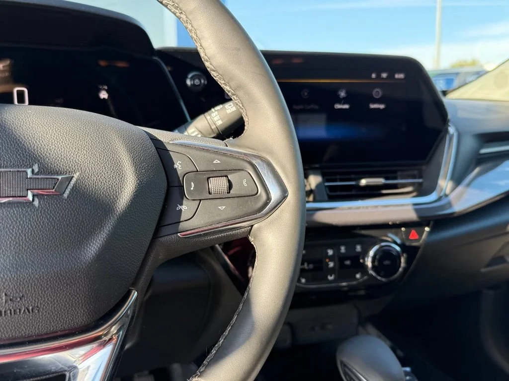 Used 2025 Sterling Gray Metallic Chevrolet ACTIV image 20