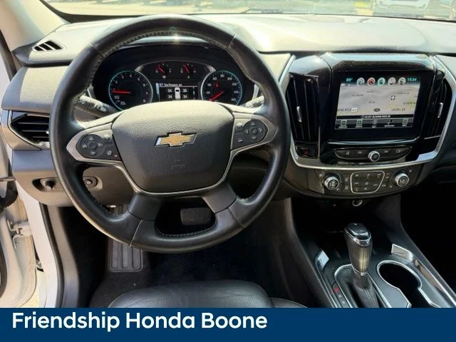 Used 2018 Beige Chevrolet Premier image 21