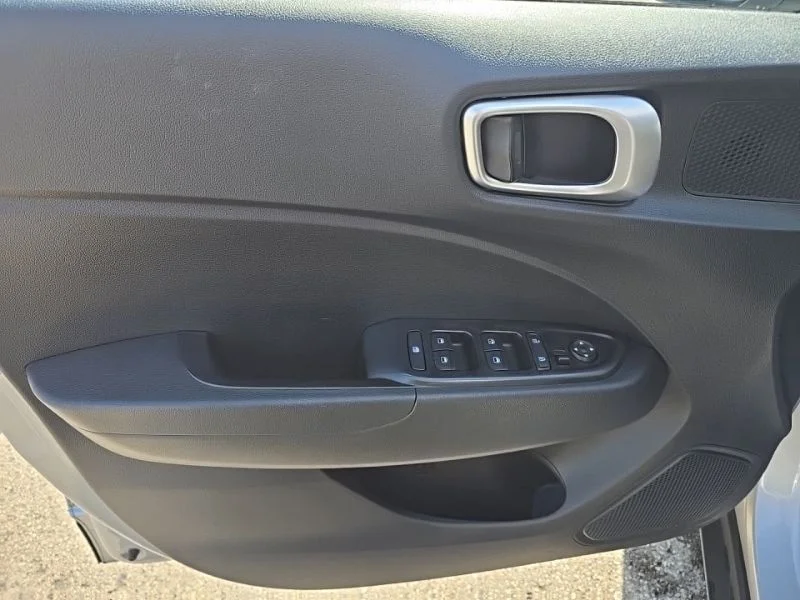 Used 2022 Silver Hyundai SEL image 20