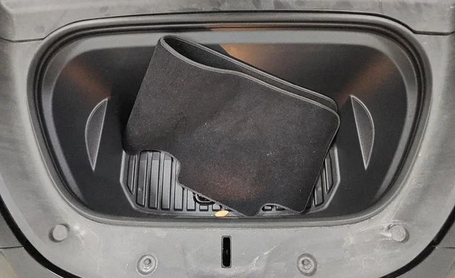 Used 2022  Tesla Long Range image 19