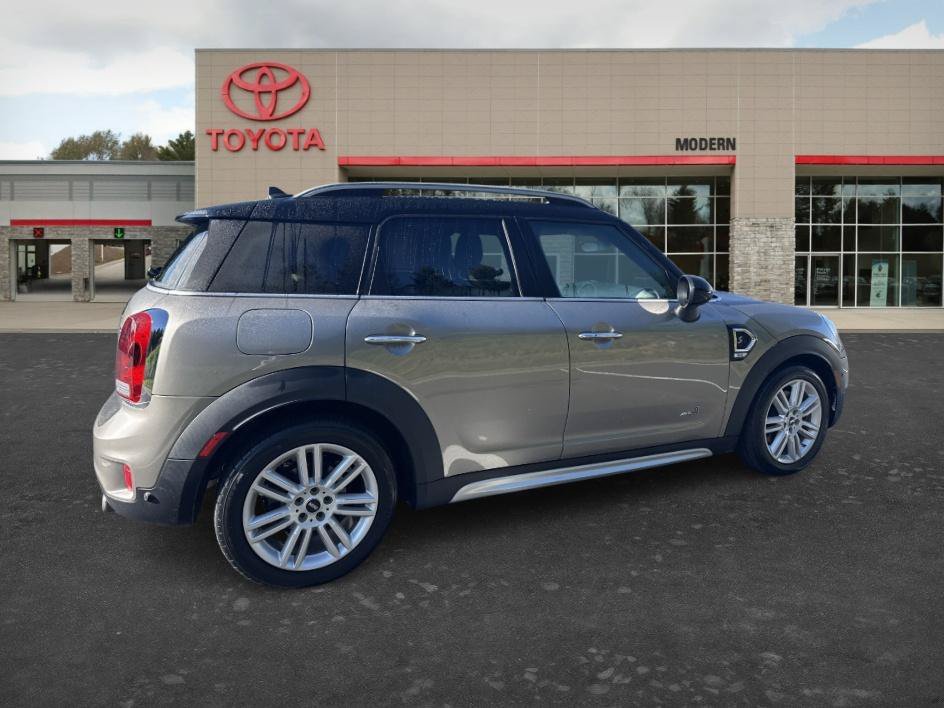 Used 2017 Melting Silver Metallic MINI Cooper S image 6