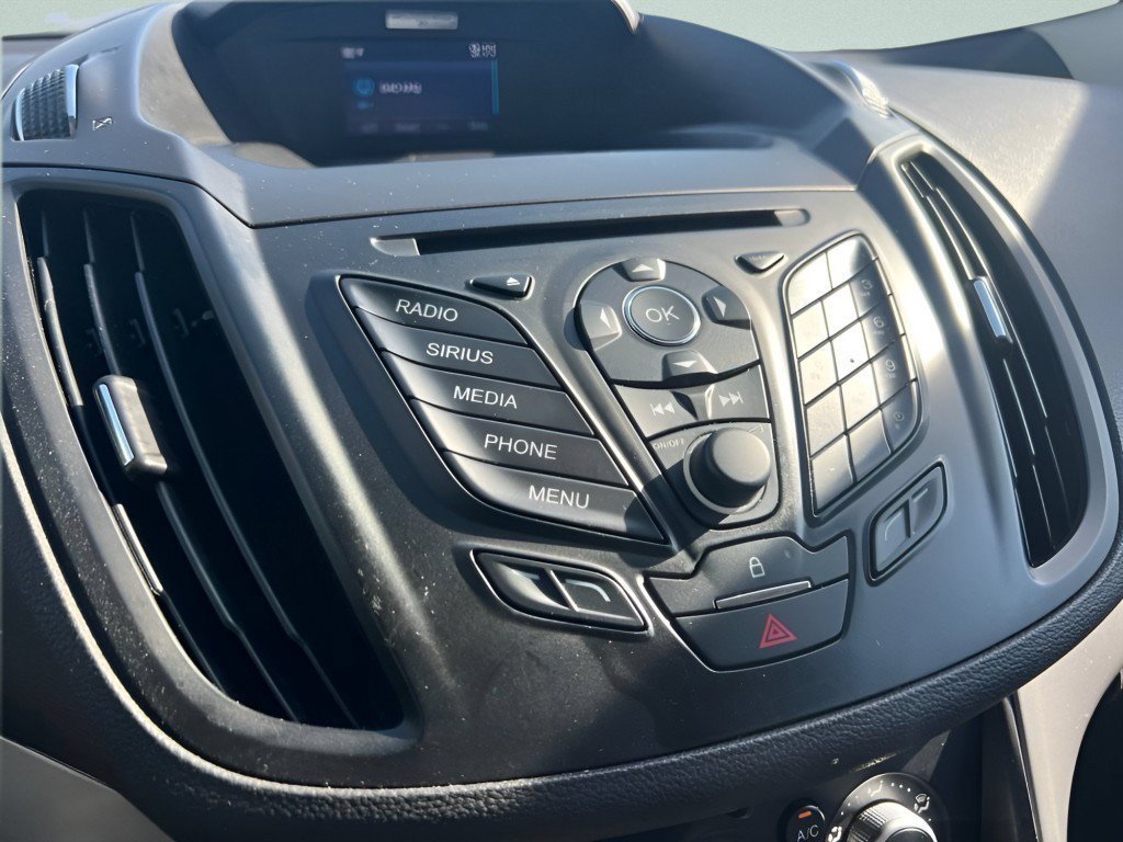 Used 2015 Magnetic Ford SE image 28