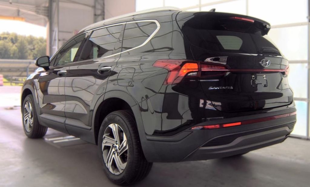 Used 2023 Black Hyundai SEL image 4