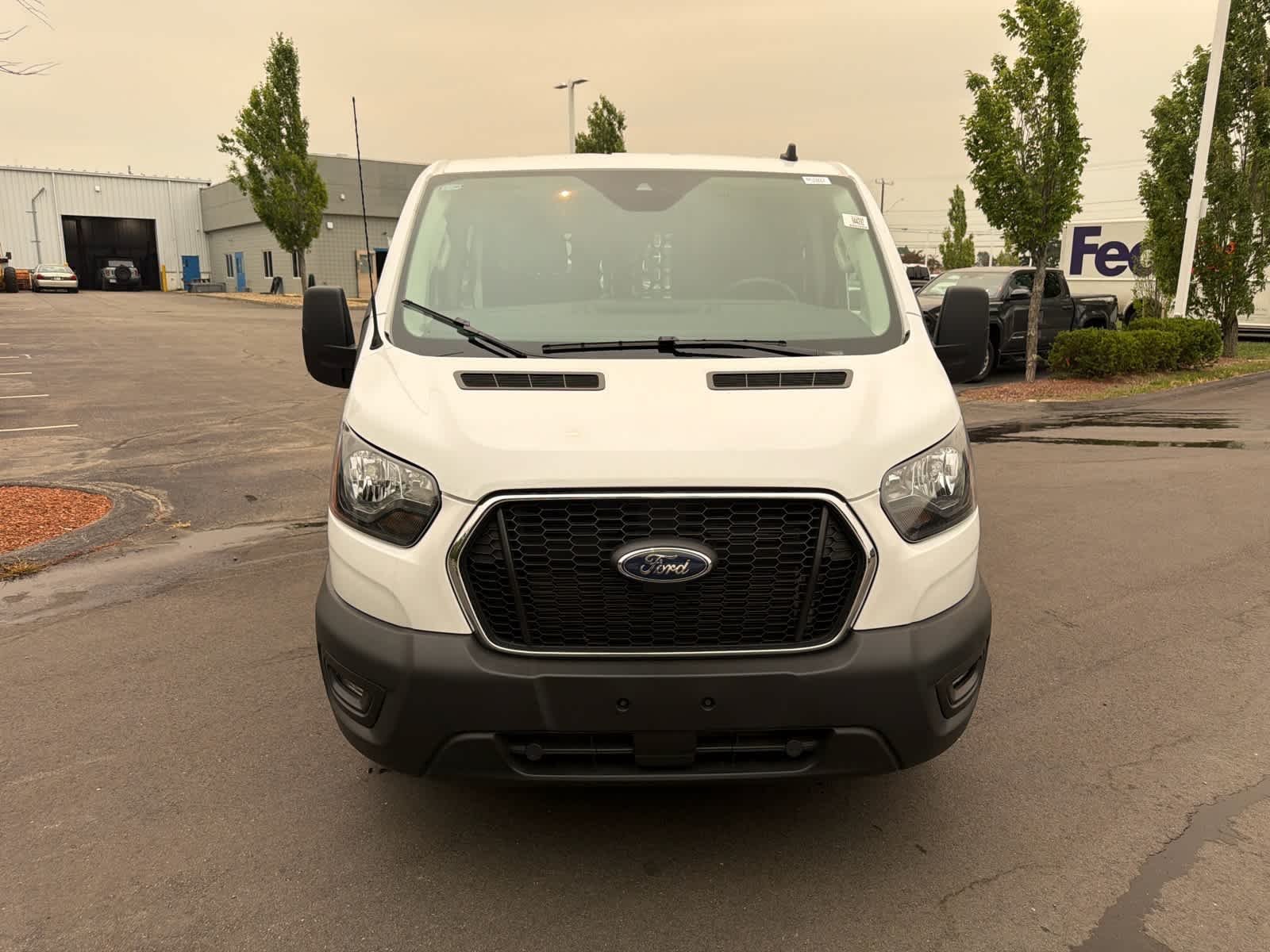 Used 2025 Oxford White Clearcoat Ford  image 2