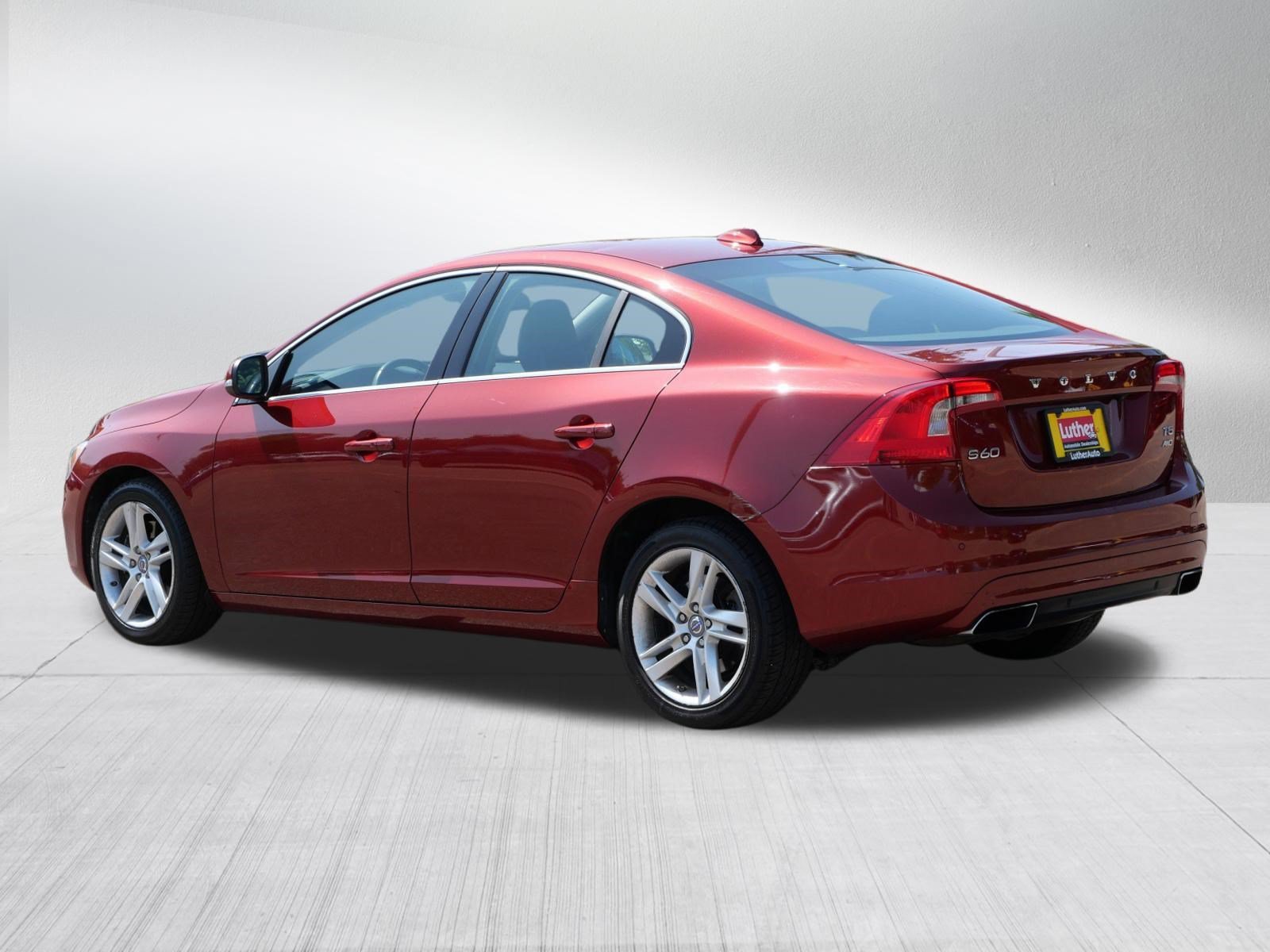 Used 2014 Red Volvo T5 image 5