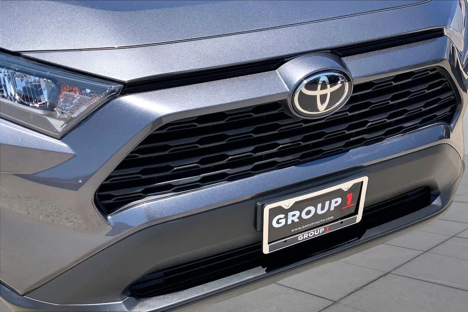 Used 2021 Magnetic Gray Metallic Toyota LE image 29