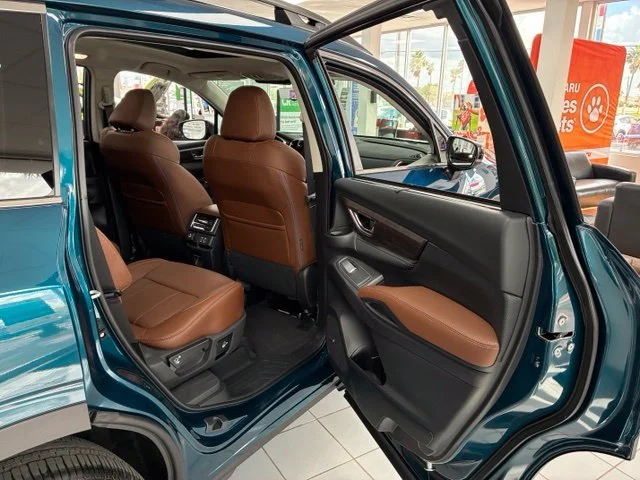 New 2027 DEEPWATER BLUE PEARL Subaru Touring 7-Passenger image 29