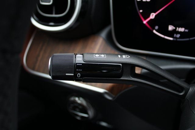 New 2025 Polar White Mercedes-Benz C 300 image 16