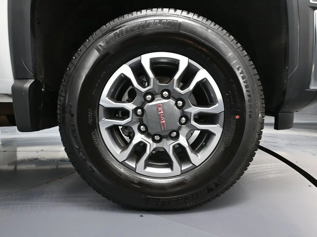 2025 GMC Sierra 3500HD SLE - Photo 18