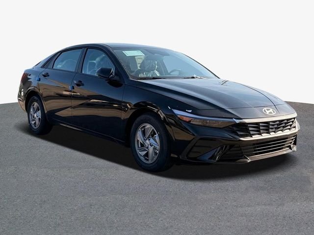 Used 2026 Black Hyundai SE image 4