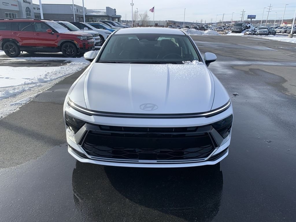 New 2026 White Hyundai SEL Sport image 3