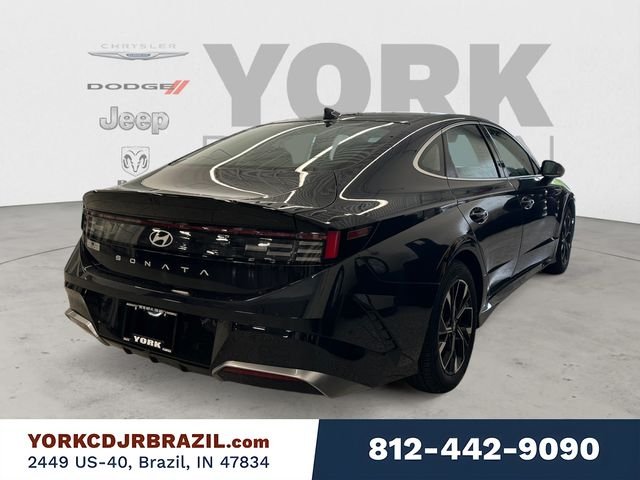 Used 2025 Blue Hyundai SEL image 5
