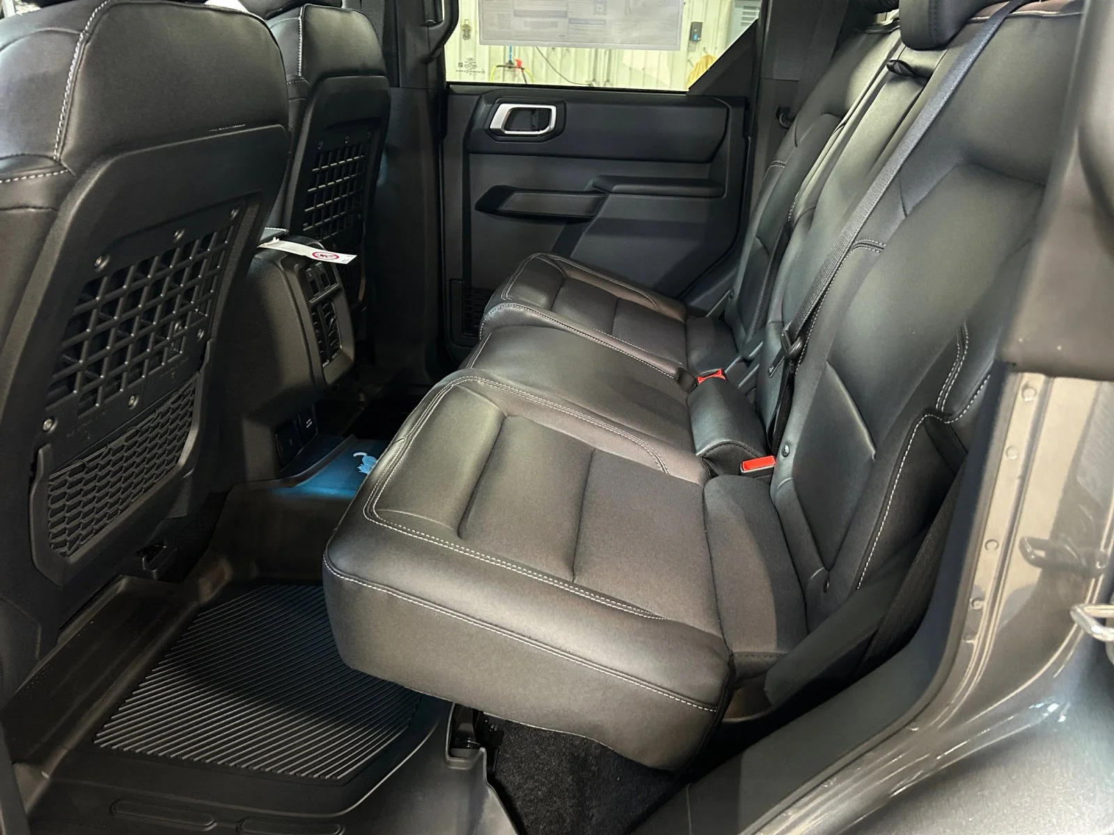 New 2026 Carbonized Grey Metallic Ford Big Bend image 17