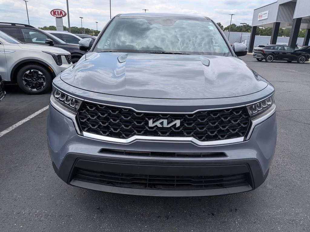 Certified Used 2023 Grey Kia LX image 3