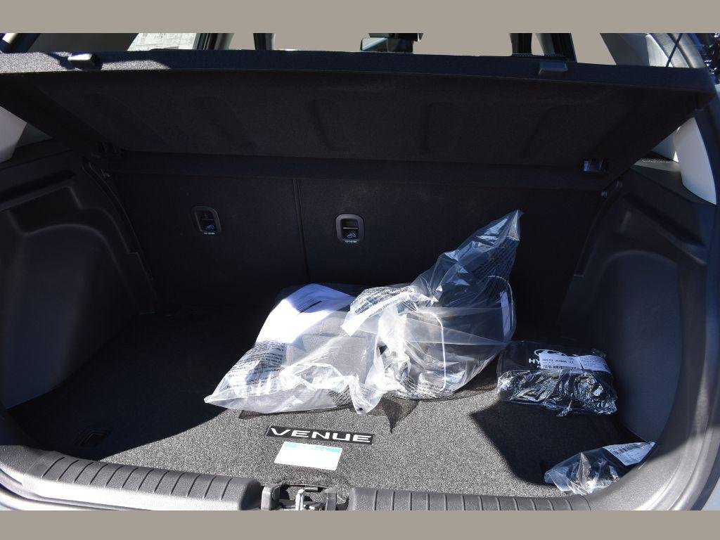 New 2026 Ecotronic Gray w/Black Roof Hyundai SEL w/Two-Tone Roof image 13
