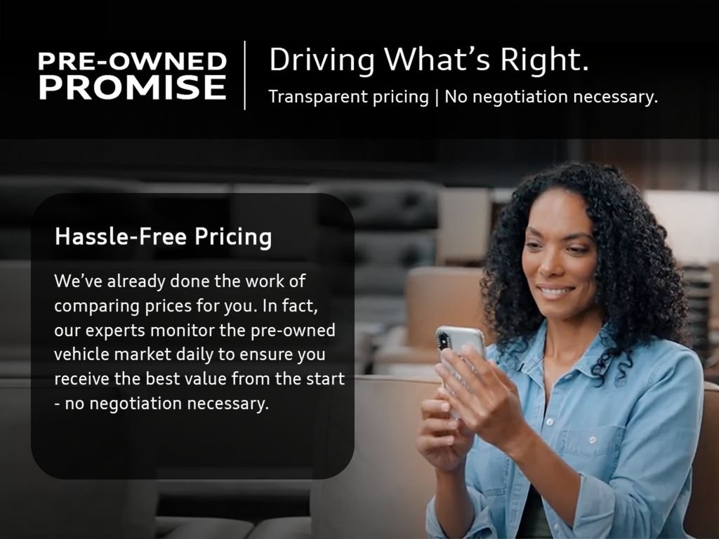 Used 2018 Yellow BMW Base image 2