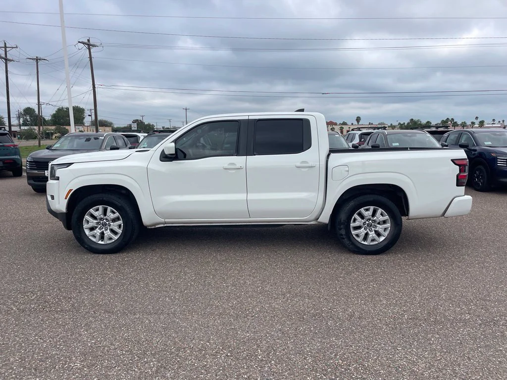 Used 2023 White Nissan SV image 4
