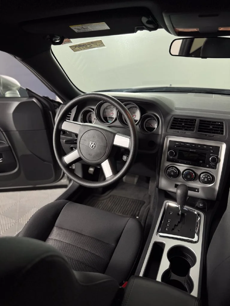 Used 2010 Bright Silver Metallic CC/Mineral Gray Met CC Dodge SE image 20
