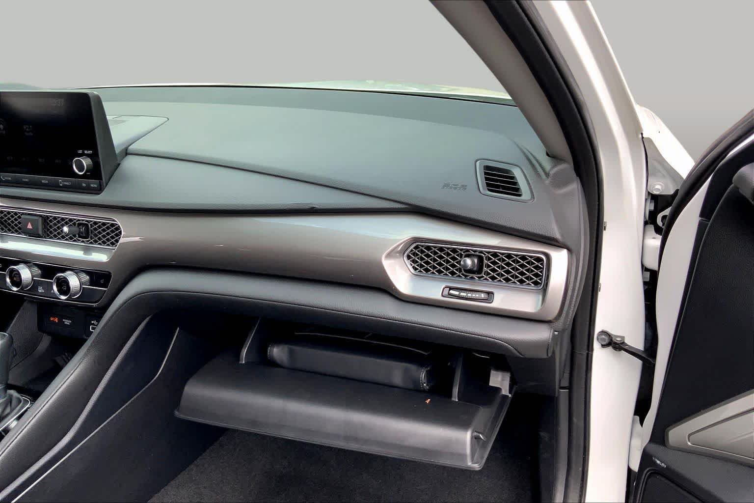 Used 2023 Platinum White Pearl Acura  image 17