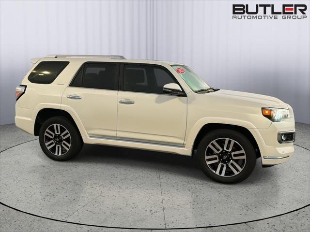 Certified Used 2023 BLIZZARD PEARL Toyota  image 7