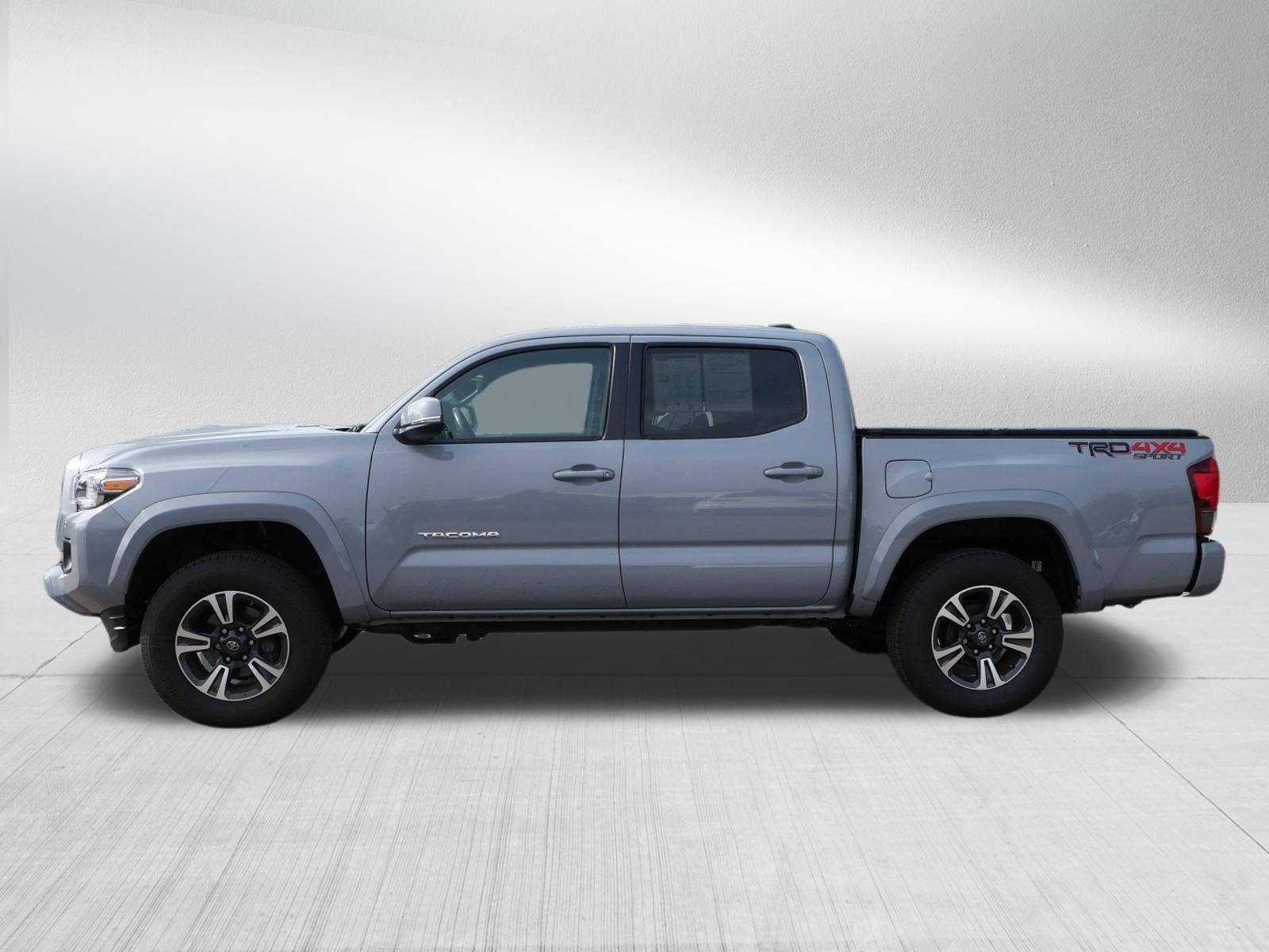 Used 2018 Magnetic Gray Metallic Toyota SR5 image 4