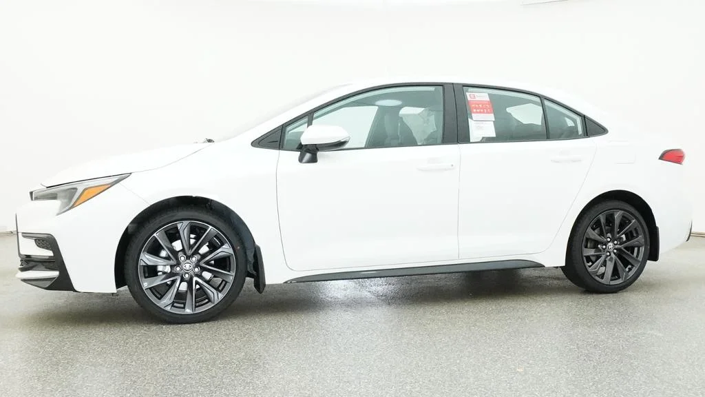 New 2026 Ice Cap Toyota SE image 4