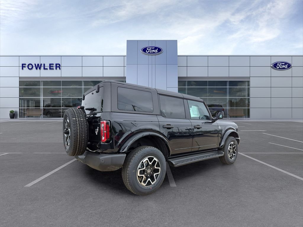 New 2026 Shadow Black Ford Outer Banks® image 5