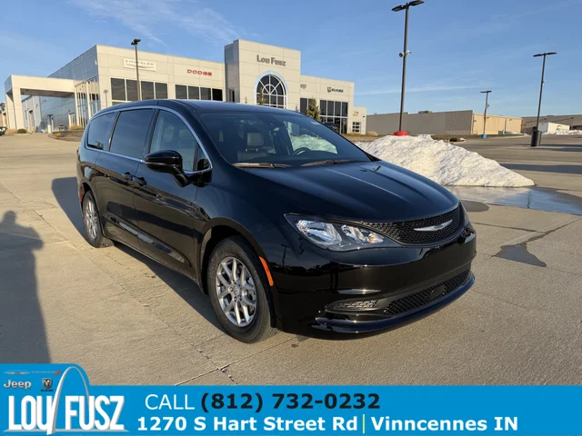 2026 Chrysler Voyager LX