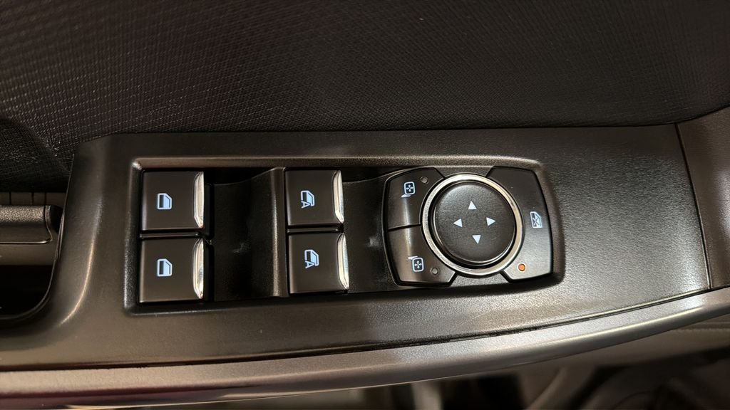 Used 2021 White Ford XLT image 19