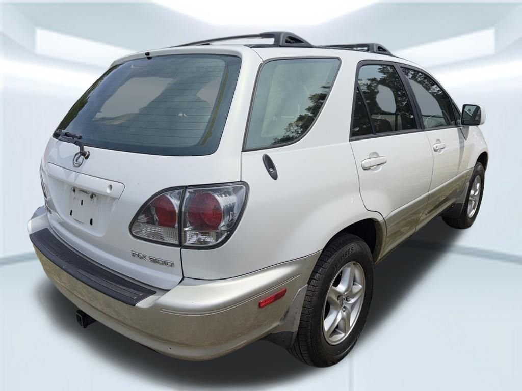 Used 2003  Lexus 300 image 7