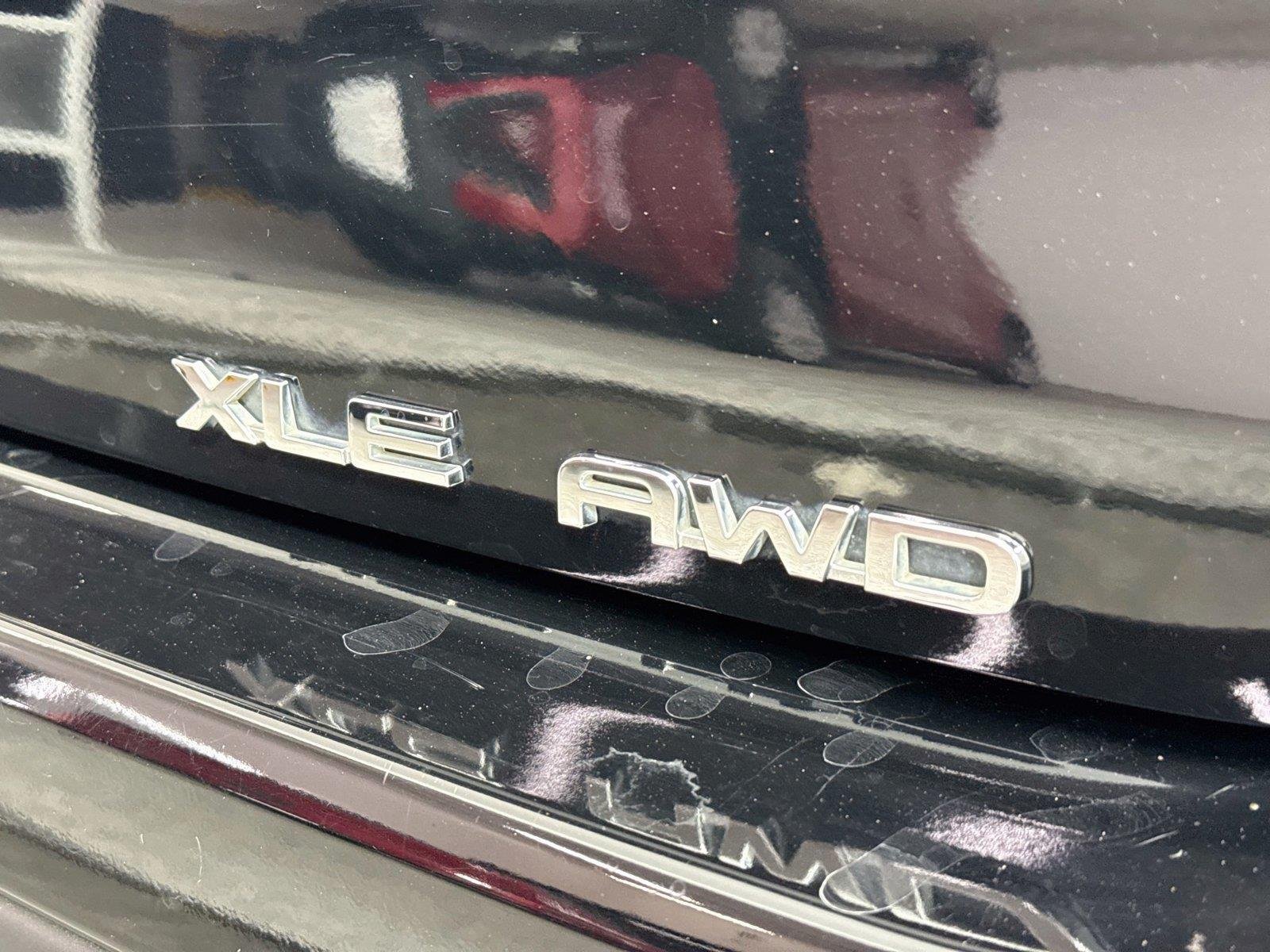 Used 2021 Midnight Black Metallic Toyota XLE image 14