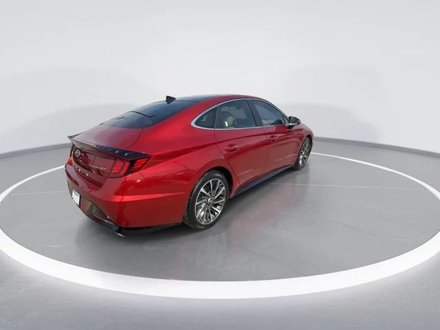Used 2023 Red Hyundai Limited image 8