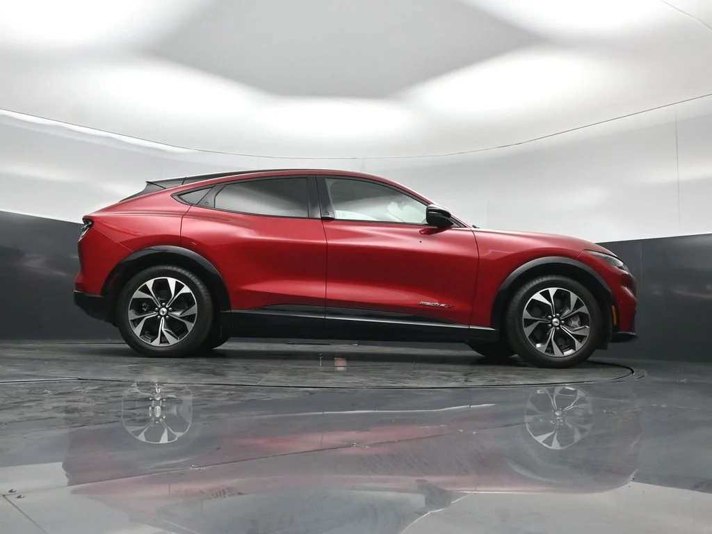 Used 2023 Red Ford Premium image 48