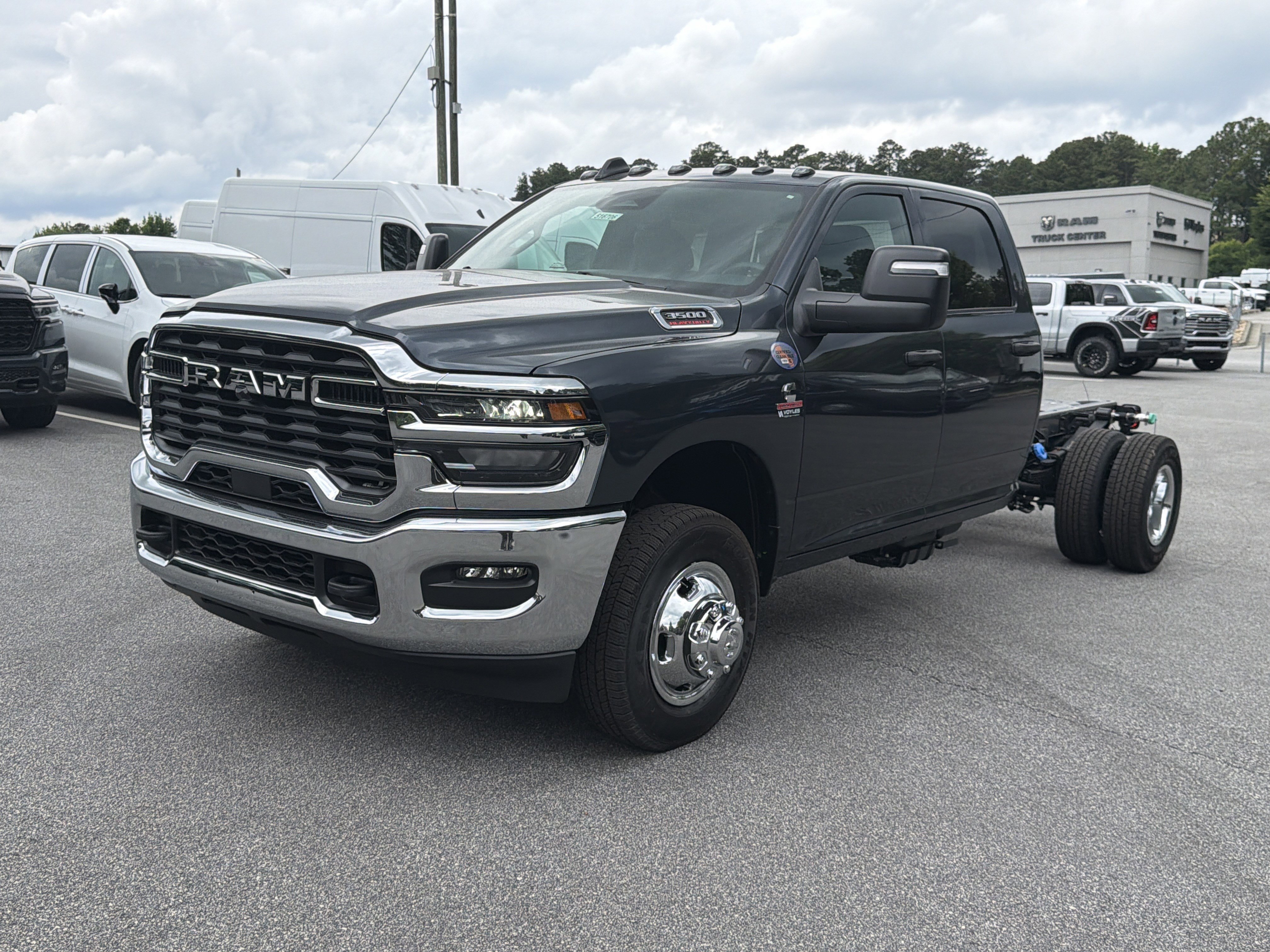 New 2026 Forged Blue Metallic Exterior Paint RAM Tradesman image 3
