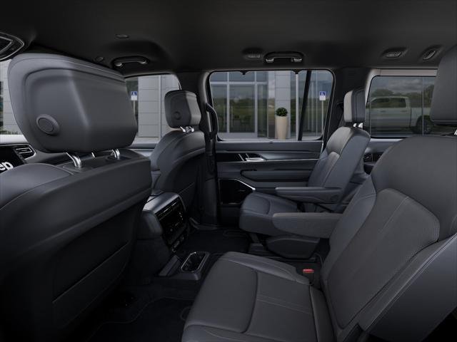 New 2026 Bright White Clear-Coat Exterior Paint Jeep Limited Altitude 4x4 image 23