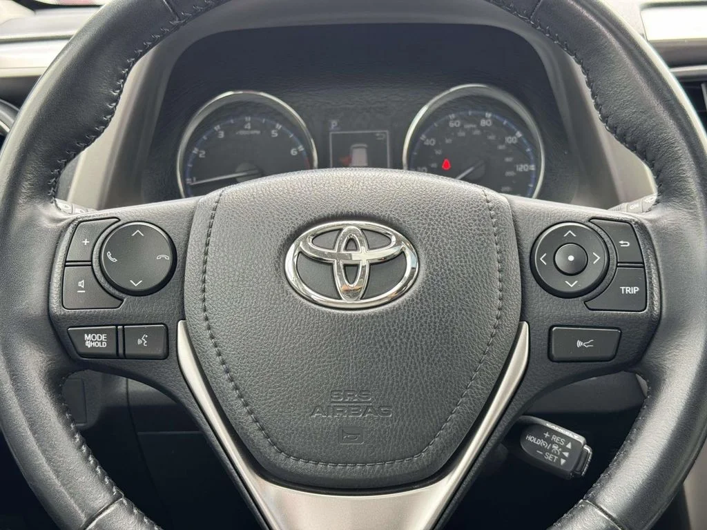 Used 2018 White Toyota Limited image 18