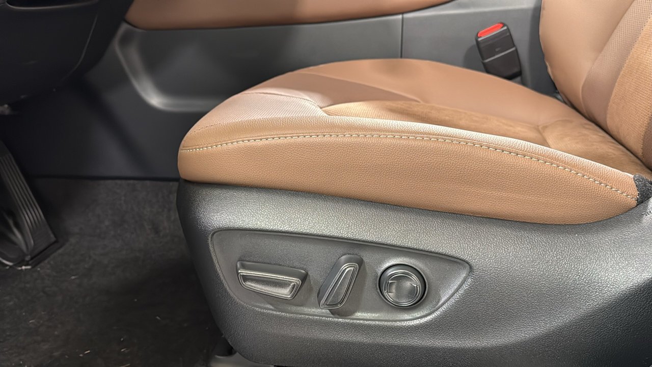 New 2026 Heavy Metal <sup>1</sup> Toyota  MAX Platinum image 14