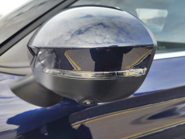 New 2026 Blue Mitsubishi SE image 9